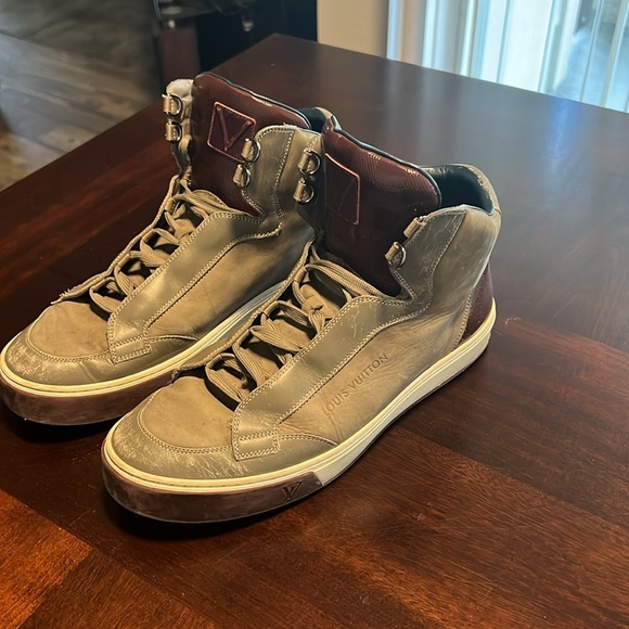 Men’s LV sneakers - Picture 6 of 6